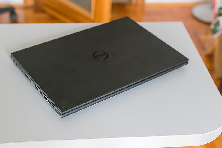 Dell Inspiron 15 3000 (11).jpg